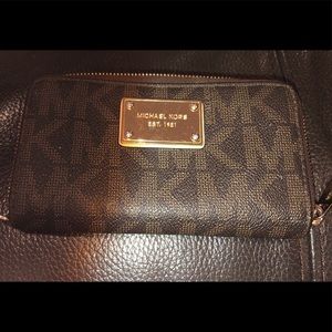 Michael Kors used wallet